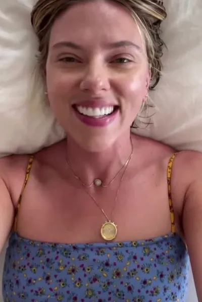 Flipped Chat AI – 與 史嘉蕾·喬韓森 聊天