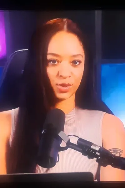 Flipped Chat AI – Chatta med Grå