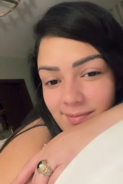 Flipped Chat AI – Bate-papo com Israel Monica