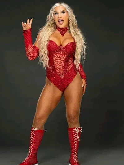 Flipped Chat AI – Chat Tiffany Stratton