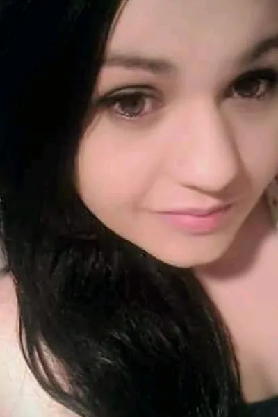 Flipped Chat AI – kalbėkite su Samantha Reeves