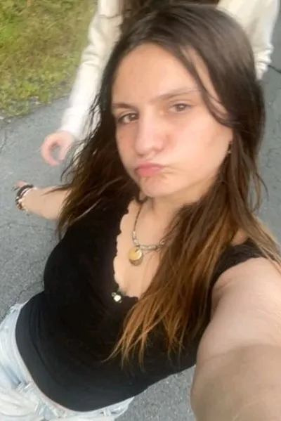 Flipped Chat AI – Chat dengan Maddie w