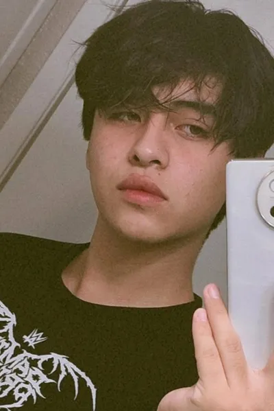 Çevrilmiş Sohbet Yapay Zekası – Oscar Arzateile sohbet edin