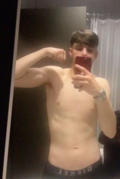 FlippedチャットAI – マイケルとチャット