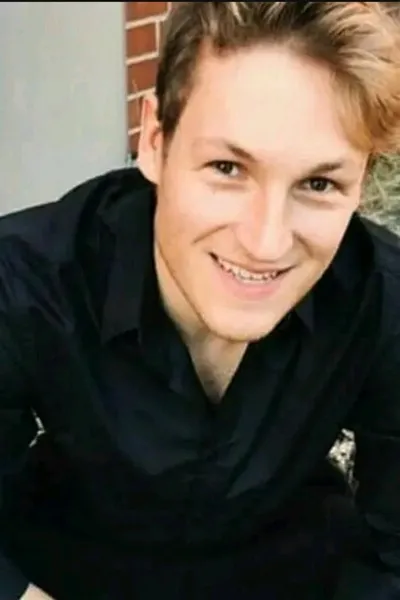 Flipped Chat AI – 리치와 채팅