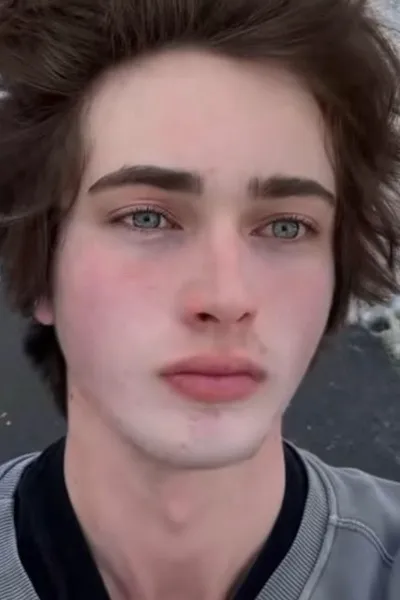 Flipped Chat AI – 레온와 채팅