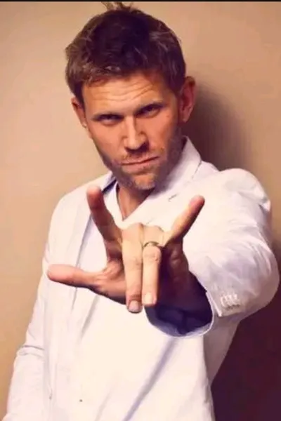 Flipped Chat AI – Чат с Люцифер