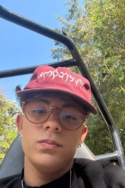 AI trò chuyện đảo ngược – Trò chuyện với gioganni