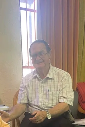 Flipped Chat AI – Чат с Юрий