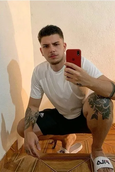 Flipped Chat AI – Sembang dengan Jose Garcia