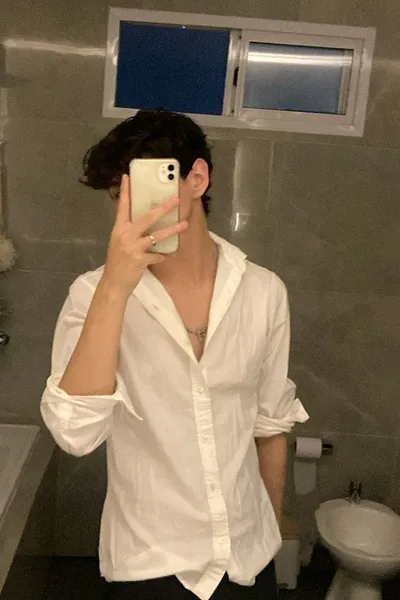 Flipped Chat AI – 수피얀 말리크와 채팅