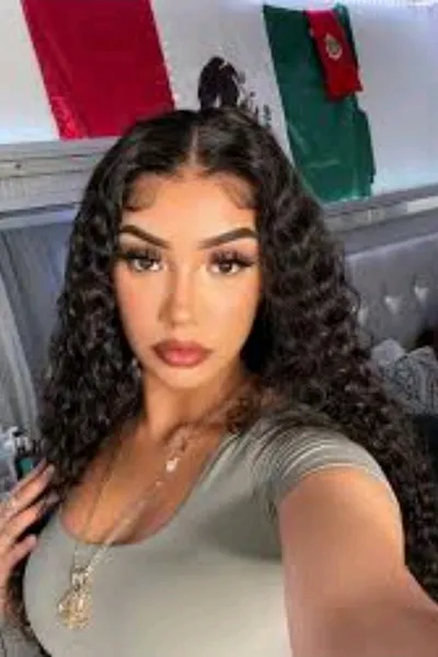 Flipped Chat AI – 마리솔 트레베인와 채팅