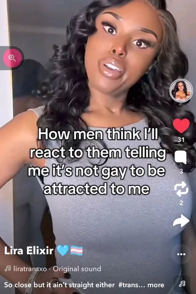 Flipped Chat AI – kalbėkite su Kim