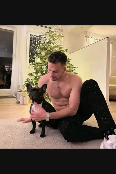 Flipped Chat AI – kalbėkite su Andreas 