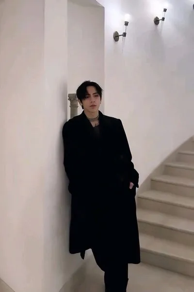 Çevrilmiş Sohbet Yapay Zekası – Christian Yuile sohbet edin