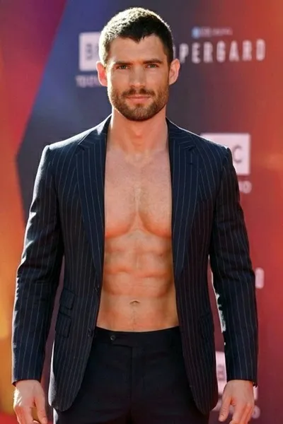 Flipped Chat AI – แชทกับ เดวิด คอร์