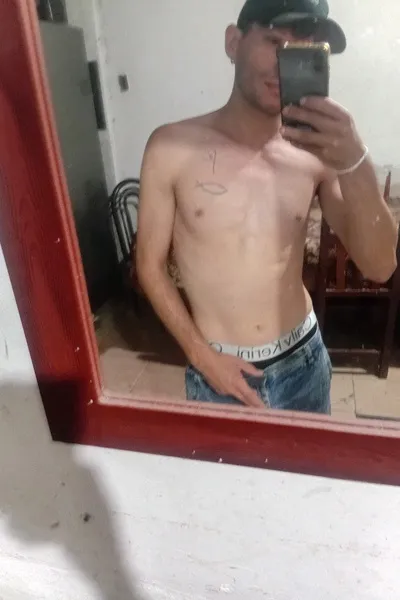 Odwrócony czat AI – rozmawiaj z Luis