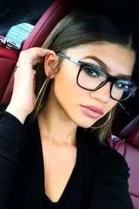 Flipped Chat AI – Discuter avec Samantha Phillips