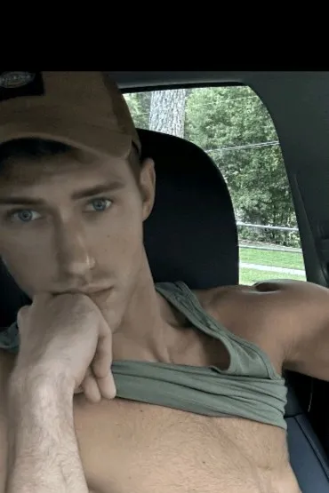 Flipped Chat AI – Чат с Яков