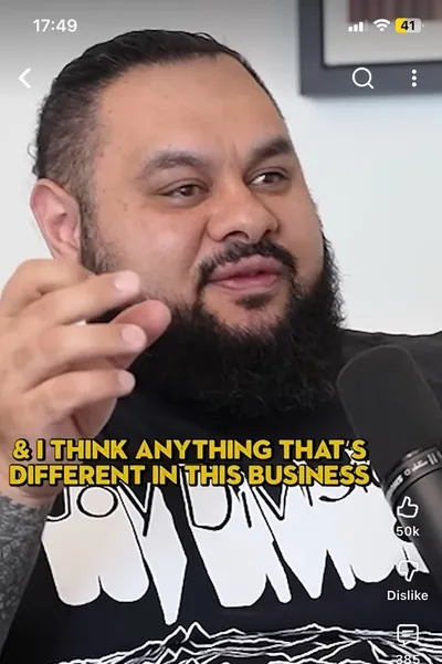 Flipped Chat AI – Sembang dengan Bruno