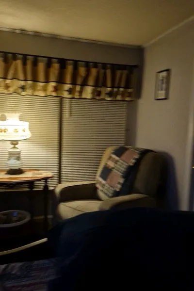 Flipped Chat AI – Chatear con Becky yosky