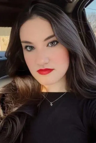 الذكاء الاصطناعي للدردشة المعكوسة – الدردشة مع ليزلي