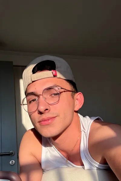 Flipped Chat AI – Csevegés Ónix 🪄