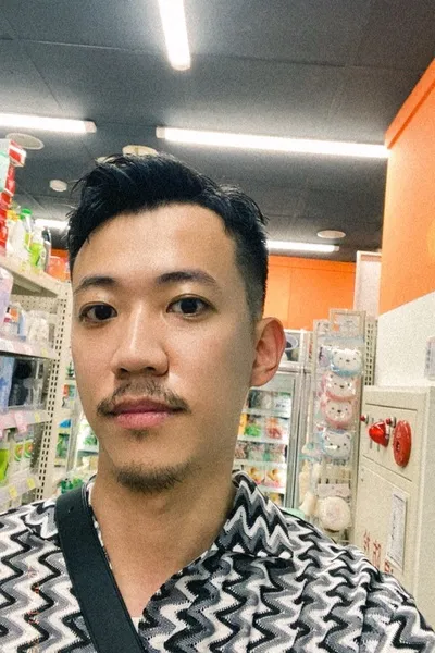 Flipped Chat AI – 與 Fofo 聊天