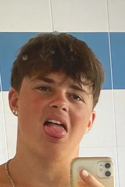 Flipped Chat AI – แชทกับ โลโล