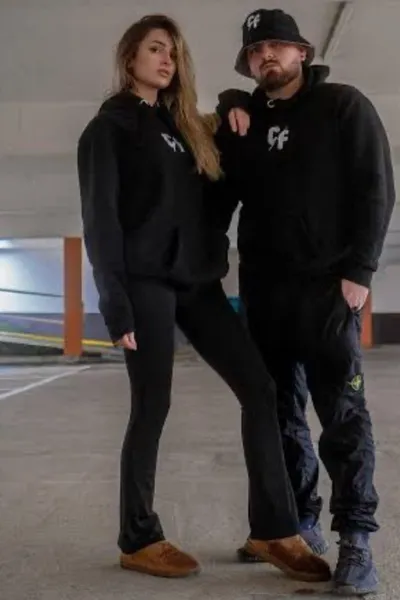 Flipped chat ai - makipag -chat sa Lewis at Daisy