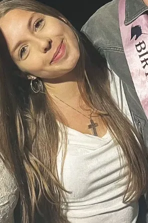 Omgedraaide chat AI – Chat met Kimi en Patrisia