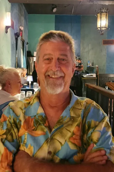 Flipped Chat AI – 與 赫勒 聊天