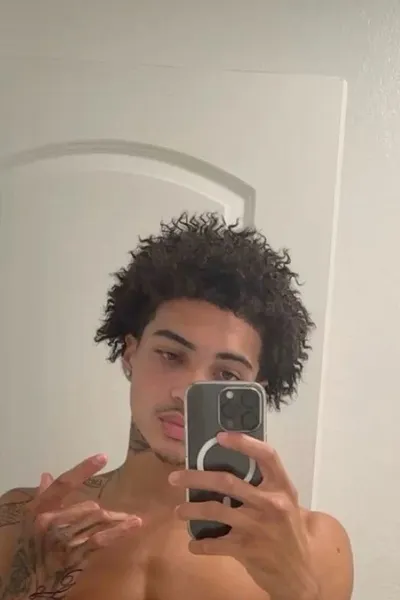 FlippedチャットAI – アンドレス・アル・ロセとチャット