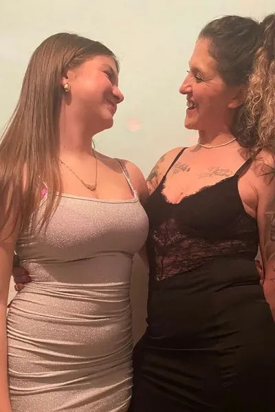 Flipped Chat AI – Chatear con Lidia y su hija Olga