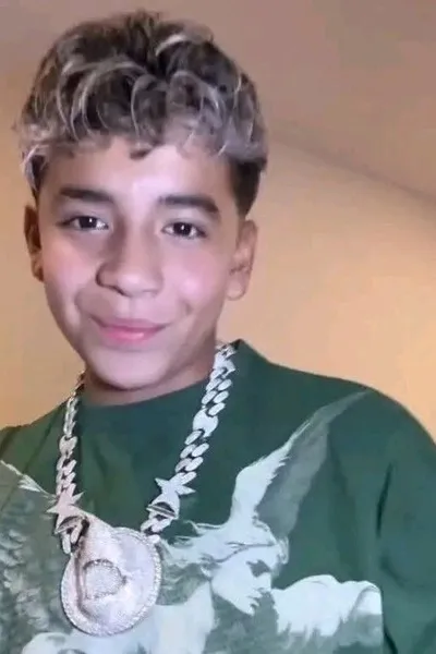 Flipped Chat AI – Chatten mit Tony Aguilar