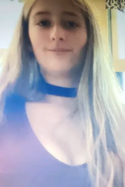 Flipped chat ai - makipag -chat sa Hermione douglas