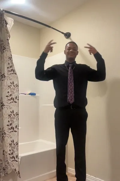 Αναστροφή συνομιλίας AI – Συζήτηση με Tae