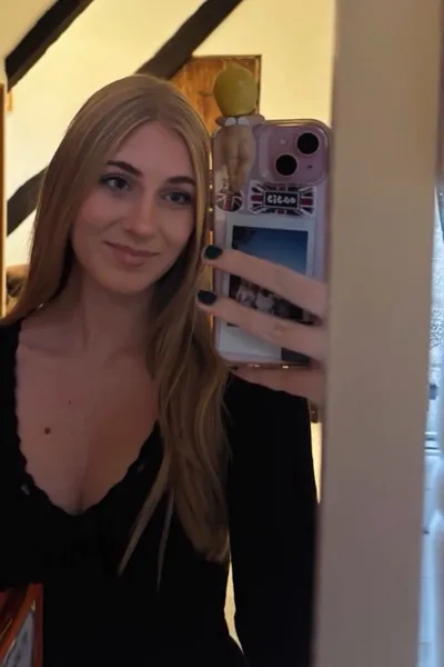 Flipped Chat AI – 與 克蘿伊 聊天