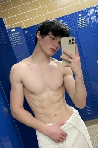 Çevrilmiş Sohbet Yapay Zekası – Alex Sweetsile sohbet edin