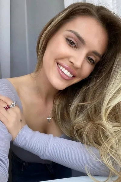 Αναστροφή συνομιλίας AI – Συζήτηση με Κλάρα Βάινχαρντ