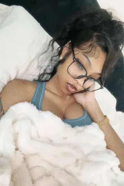 Αναστροφή συνομιλίας AI – Συζήτηση με στίχος