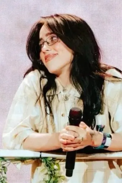 FlippedチャットAI – Billie eilishとチャット