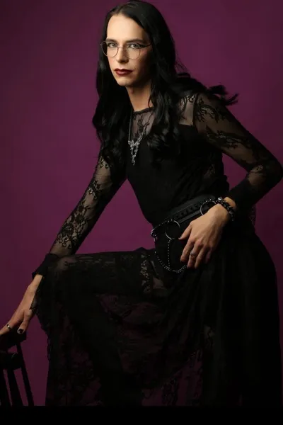 Çevrilmiş Sohbet Yapay Zekası – Seraphine Valeile sohbet edin