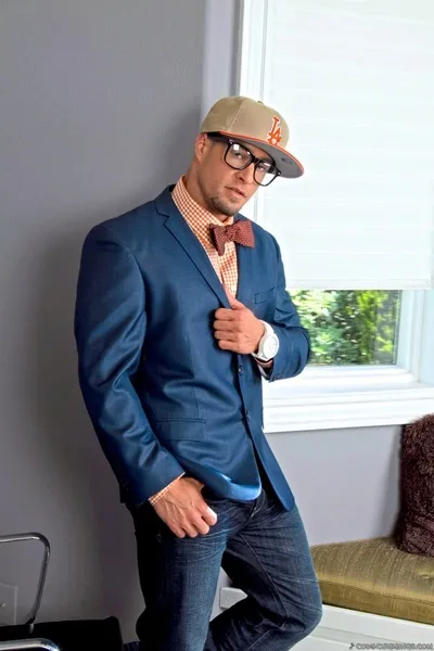 फ़्लिप्ड चैट AI – CODY CM के साथ चैट करें