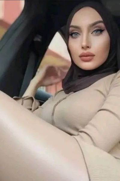 Flipped Chat AI – Chatta con Ragazza turca Dilara