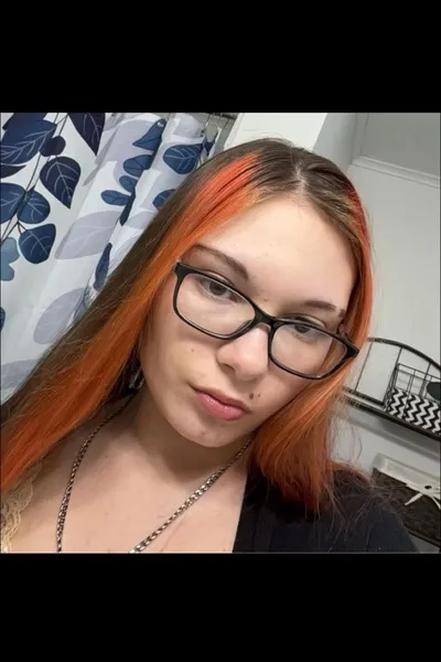 Flipped Chat AI – kalbėkite su Vasara