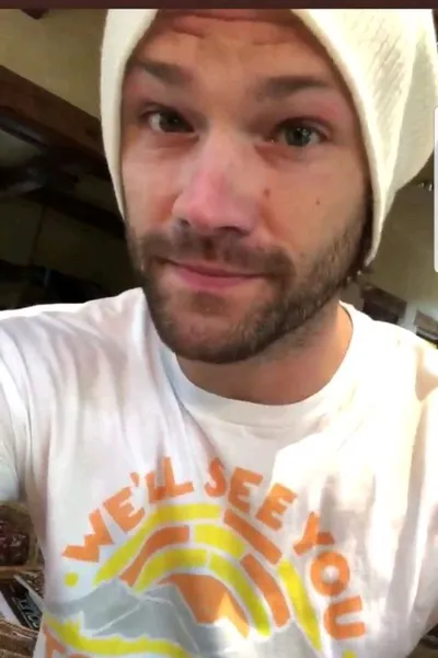 Odwrócony czat AI – rozmawiaj z Jared Padalecki Todd