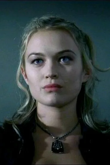 Flipped Chat AI – 소피 마일스와 채팅