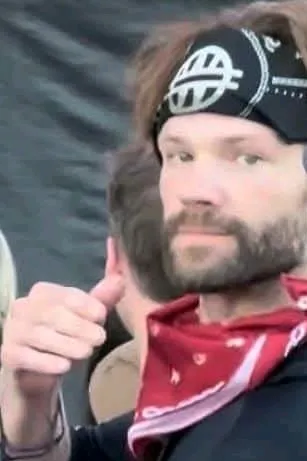 Çevrilmiş Sohbet Yapay Zekası – Jared Padalecki Toddile sohbet edin