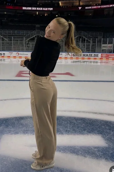 FlippedチャットAI – リサとチャット